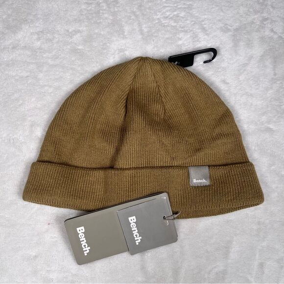 Bench Accessories - Bench beanie ❄️ NWT ❄️ cotton blend